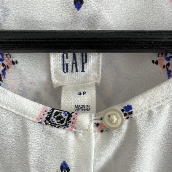 Gap Blouse - Picture 3 of 5